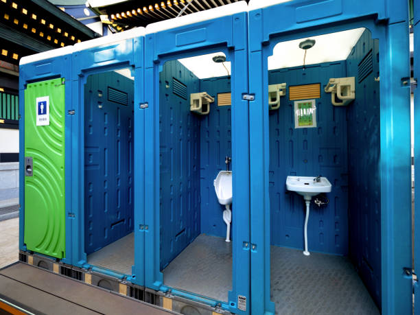 Best Portable restroom trailer rental  in Oakbrook, KY